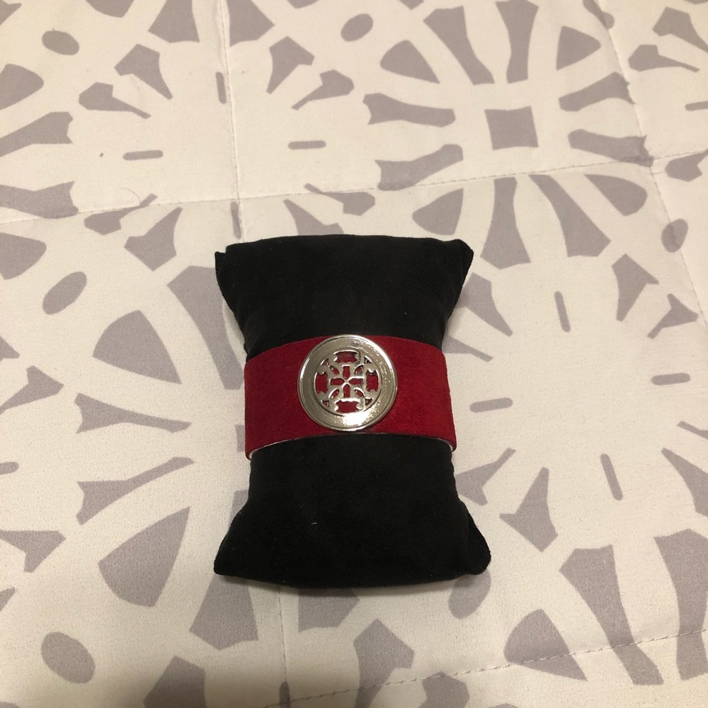 Beautiful red cuff bracelet ♥️